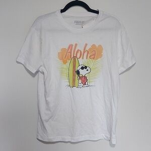 Peanuts aloha small graphic tshirt new with tag